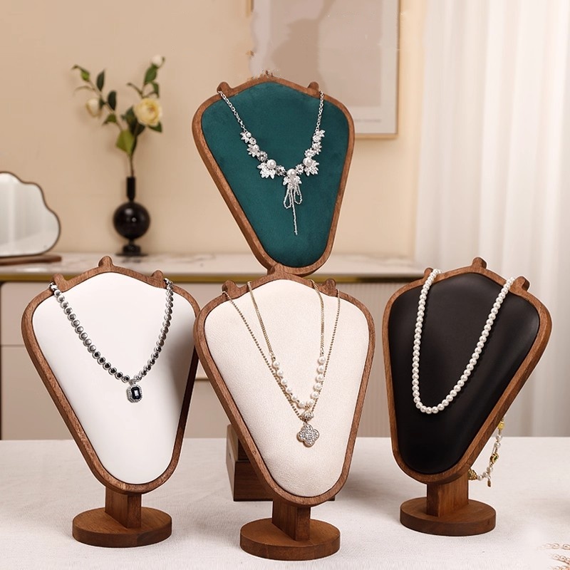 Body Jewelry Store - Présentoir à colliers en bois avec