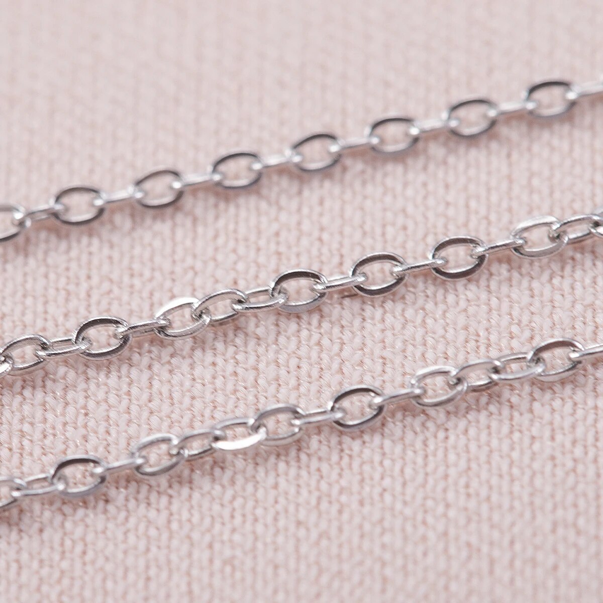 Chaînes fines en acier inoxyda - Body Chain Jewelry avis et prix